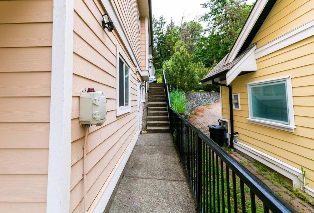 Cozy Renovated Oasis W Private Terrace & Parking Villa Victoria Exteriör bild