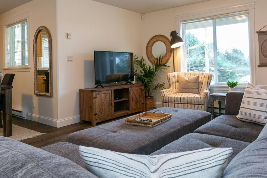 Cozy Renovated Oasis W Private Terrace & Parking Villa Victoria Exteriör bild